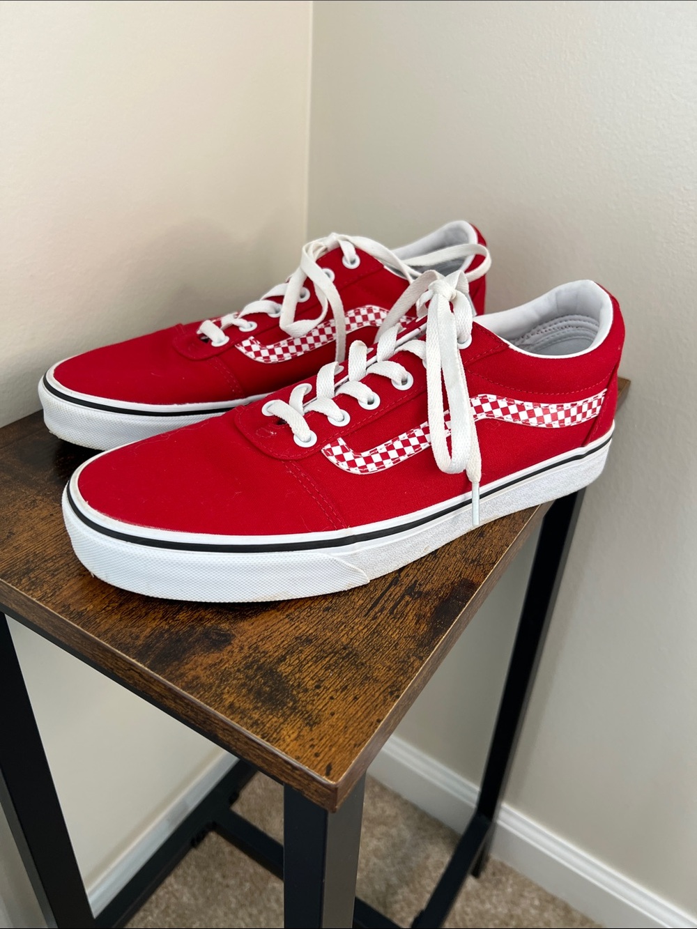 Vans Off The Wall Red Checkerboard Low-Top Skate Sneakers